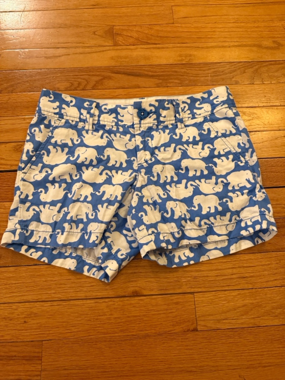 Lilly Pulitzer Blue and White Elephant Print Jean Shorts‎
